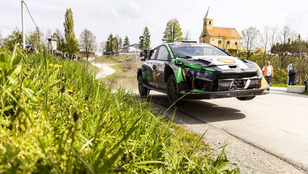 Chorvatskou rallye vede Neuville, Ogier i Rovanperä nabrali ztrátu
