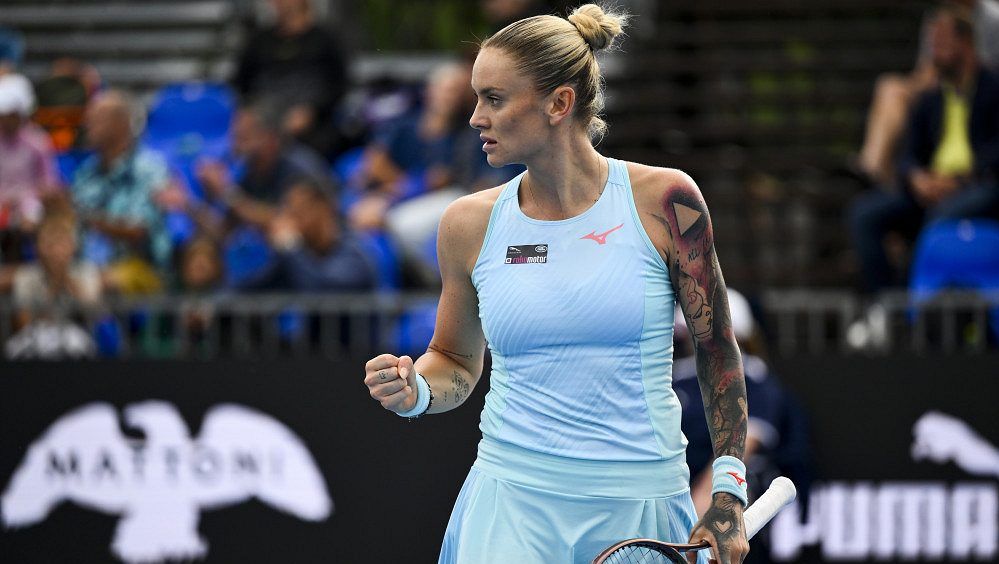 TENIS ONLINE: Češky jdou do boje o čtvrtfinále. Nosková může pomstít Strýcovou