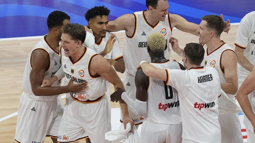 Basketbalisté Německa vyhráli na MS bitvu s Lotyšskem a jsou v semifinále