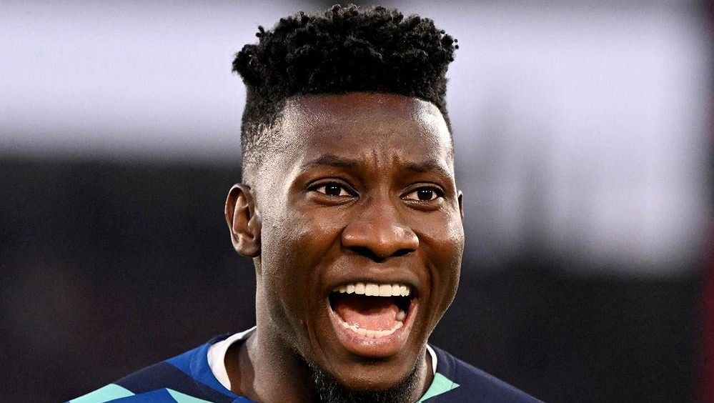 Manchester United získal brankáře Onanu z Interu, zaplatí přes miliardu korun