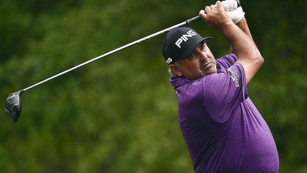 Vítěz dvou golfových majorů byl po dvou letech propuštěn z vězení, odsouzen byl za domácí násilí
