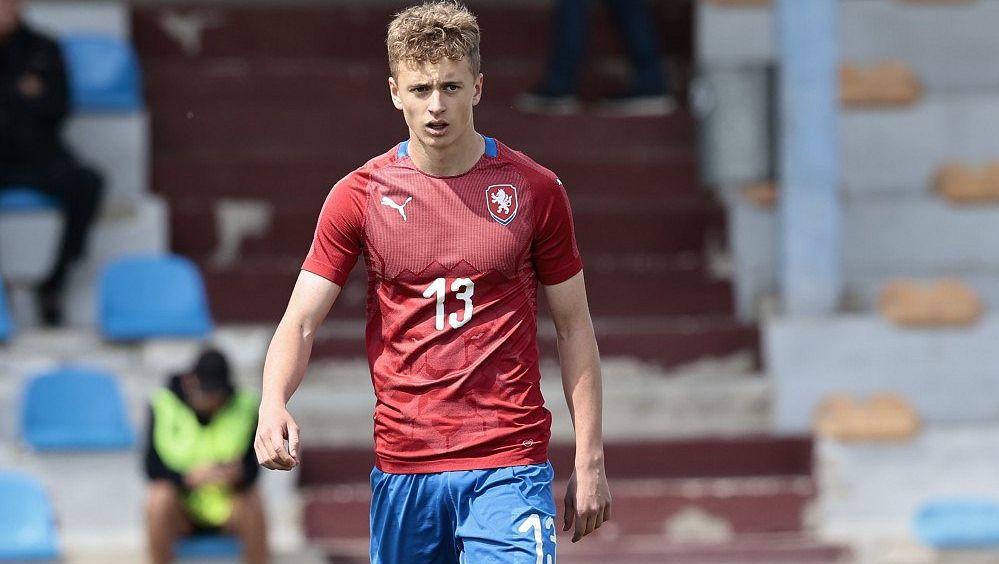 Z města na vesnici. Dobrý krok, cítí Honajzer. V Hoffenheimu mu nabídl pomoc i Kadeřábek