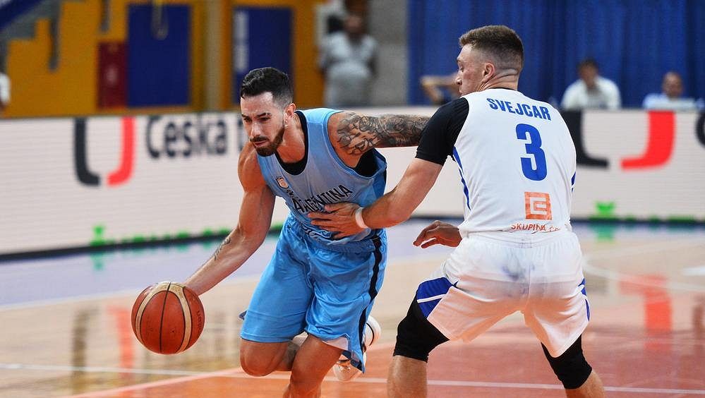 Basketbalisté vstoupili do turnaje v Brně prohrou s favorizovanou Argentinou