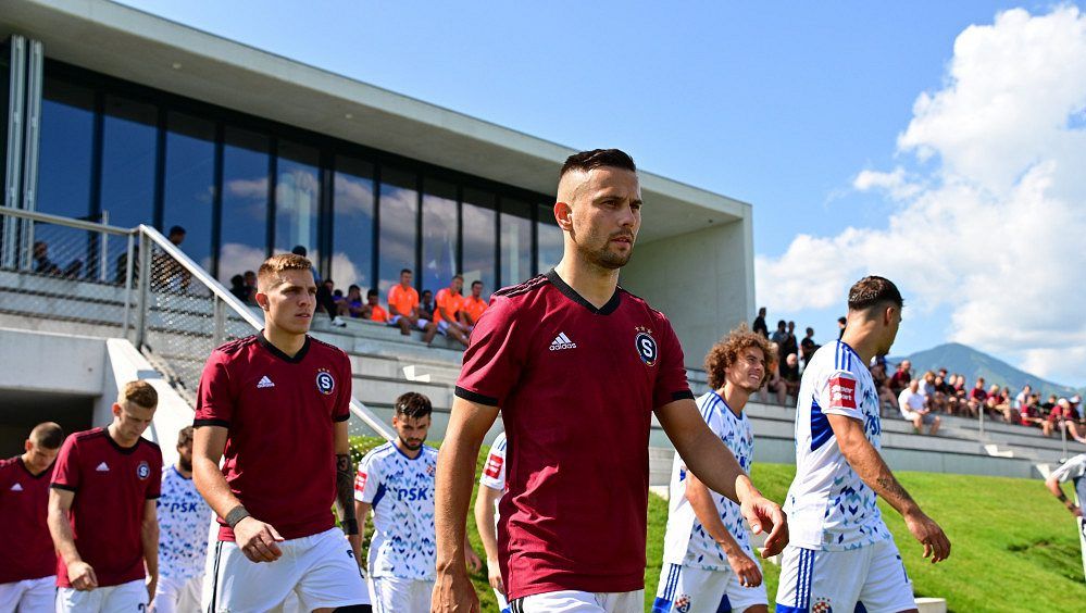 Parádní rána Peška i premiéra posily. Sparta si otestovala možného soupeře v boji o Ligu mistrů