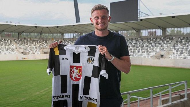 Krejčí je v Hradci: Titul? Byl jsem šťastně smutný. Na Spartu plivat nebudu
