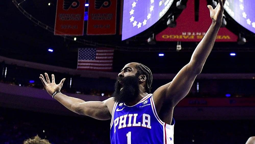 Hvězda NBA a bývalý nejužitečnější hráč označil šéfa za lháře, chce si vynutit odchod