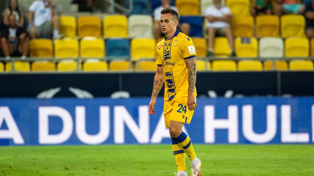 Slováka po měsíci vyhodili z Řecka. V budoucnosti mu nic dobrého nepřejeme, napsal klub