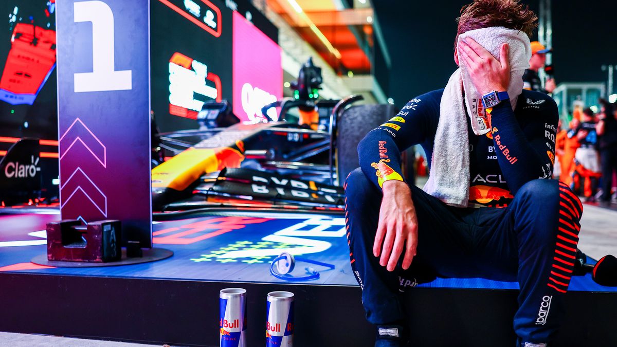 Zvracení i kolaps. Brutální, jako byste byli uvnitř trouby, popisují piloti F1 závod v Kataru
