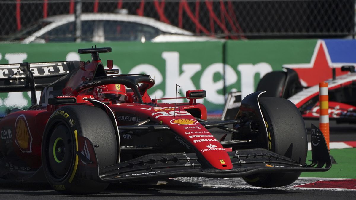 F1 ONLINE: Jede se Velká cena Mexika. Z pole position startuje Leclerc