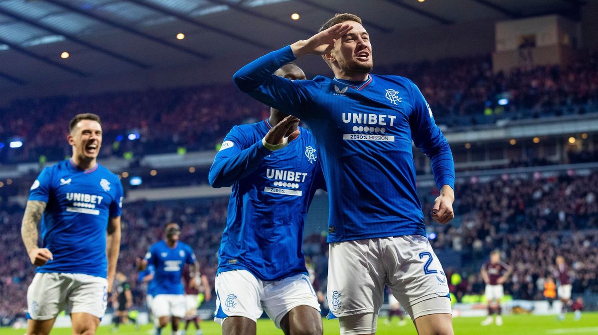 Rangers před duelem se Spartou prošli přes Hearts do finále Ligového poháru