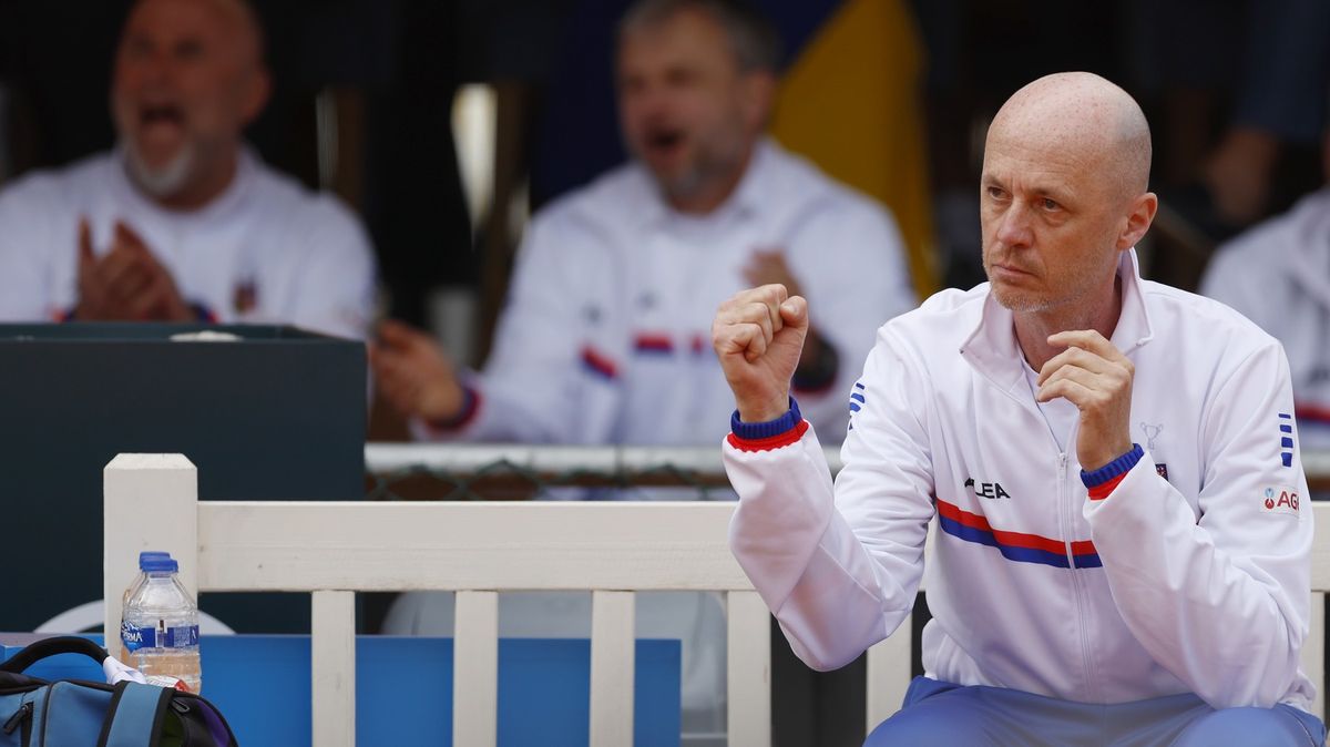 Vondroušová dorazí v neděli, deblistky asi v pondělí, řekl kapitán tenistek Pála