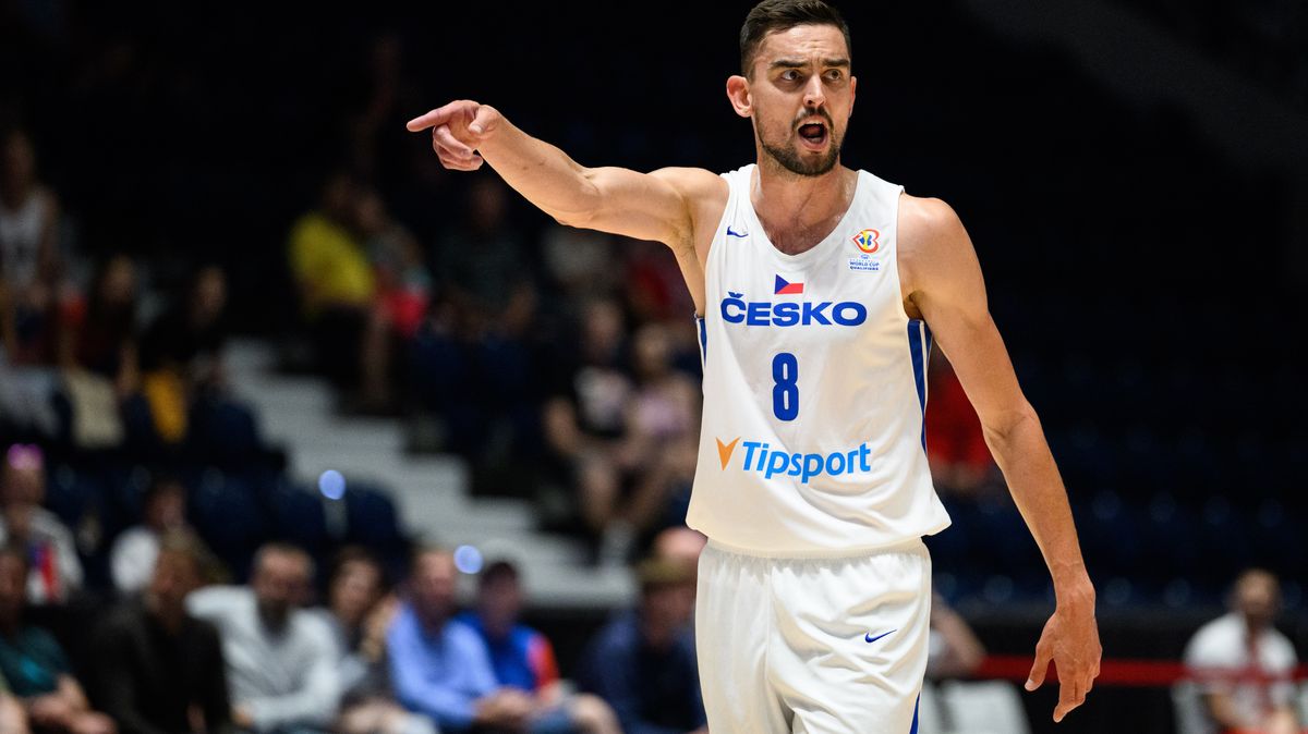V nominaci basketbalistů na kvalifikaci ME je i Satoranský