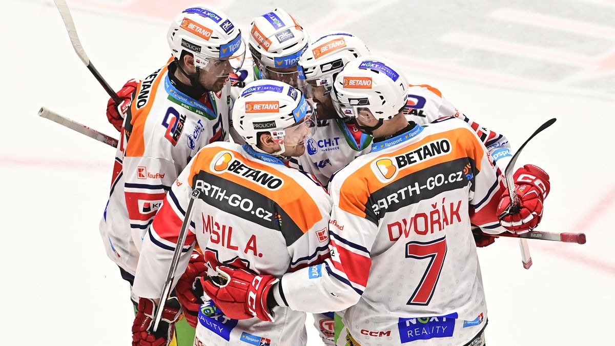 Pardubice zabojují o přímý postup do semifinále Spengler Cupu