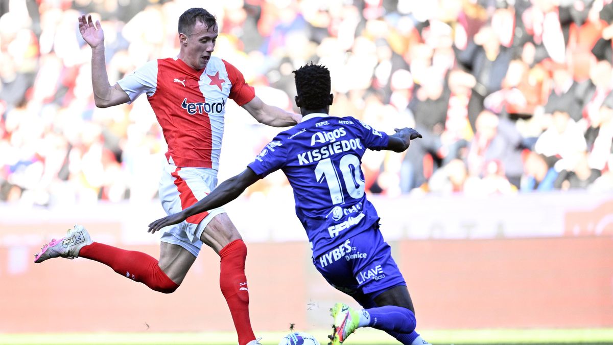 Případ Vlček: Zahrál výtečně, ale do ideální sestavy Slavie má daleko