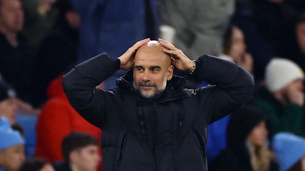 Máš nadváhu. Guardiola kritizoval svěřence a naštval jeho matku, teď výroků lituje