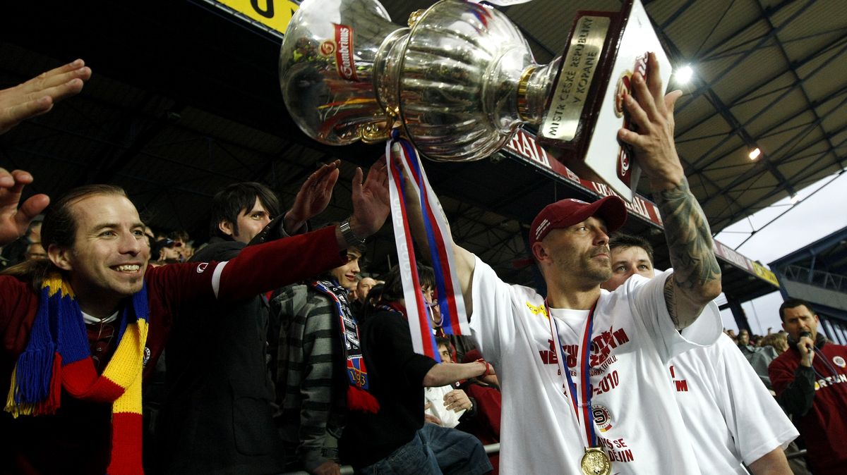 Blázen Řepka, to byla má role, usmívá se jubilant. Král blikanců má velké plány, i trenérské