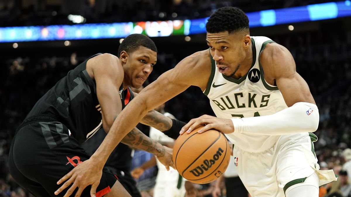 Milwaukee v NBA porazilo Houston, Adetokunbo překonal další klubový rekord