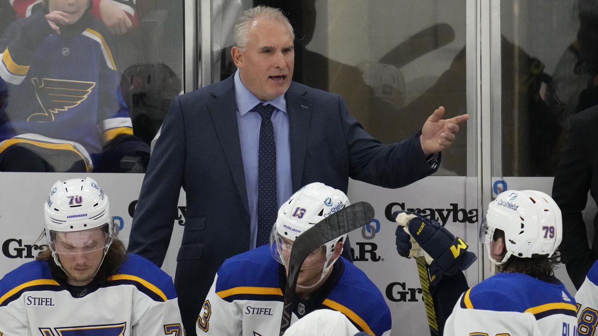 U hokejistů St. Louis skončil trenér Berube, který tým dovedl ke Stanley Cupu