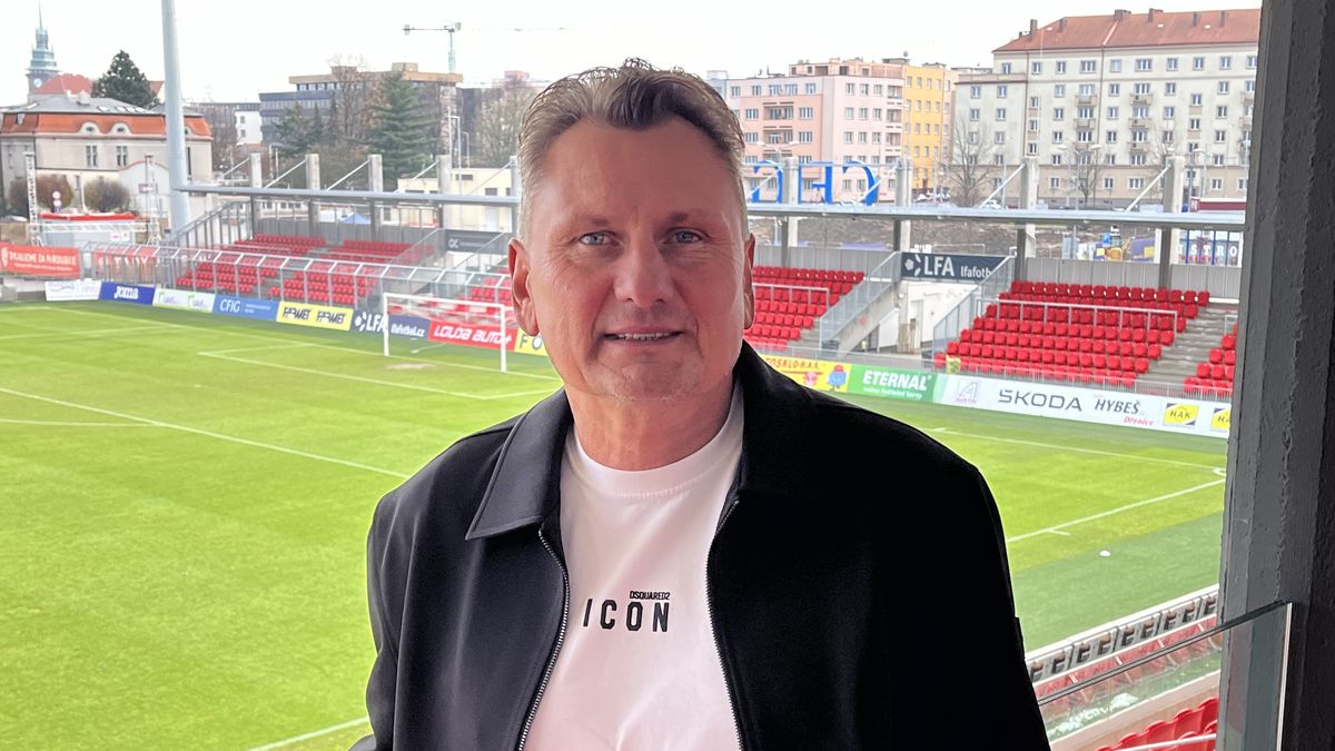 Nedvěda bych jmenoval hned, on ať vybere trenéra, má Kubík jasno. Pro koho hlasuje?