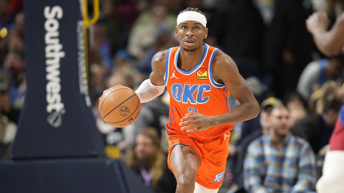Oklahoma v NBA vyhrála v Denveru košem vteřinu před koncem