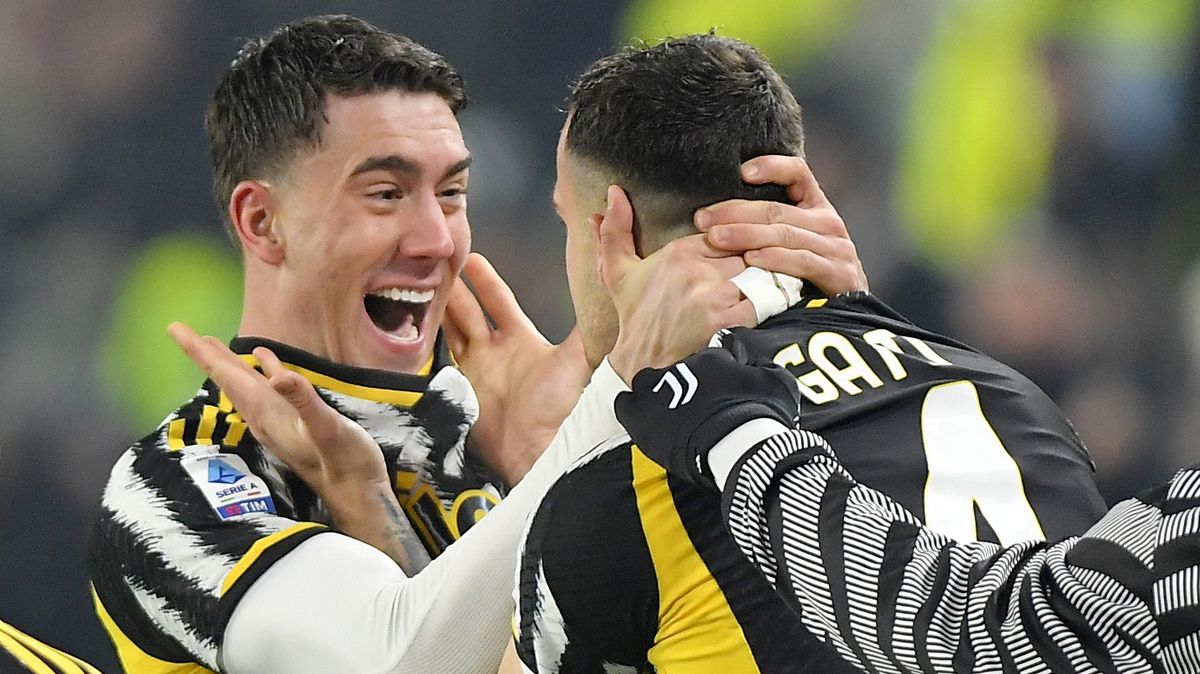 Juventus porazil Neapol a ujal se vedení v tabulce