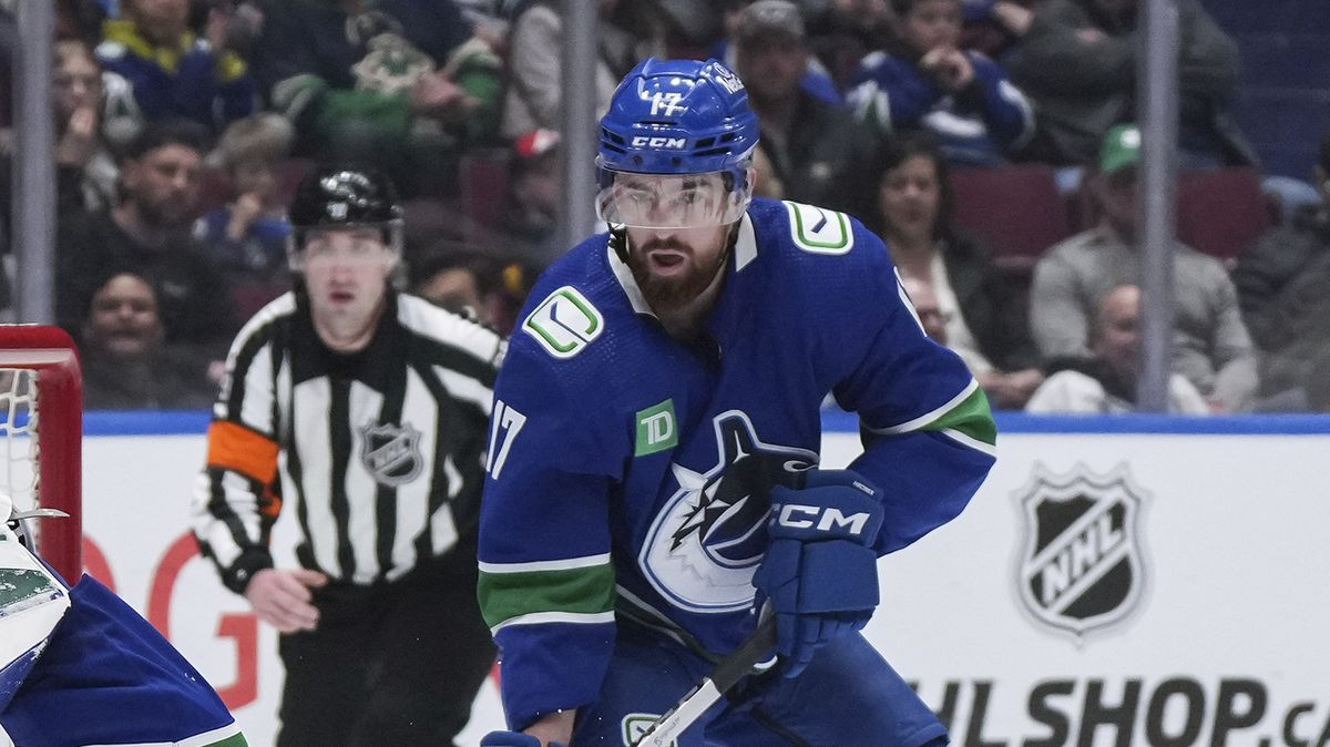 Hronek přispěl k výhře Vancouveru proti Dostálově Anaheimu