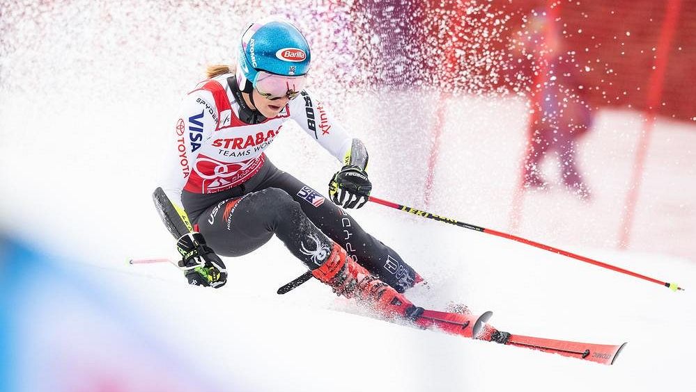 Hvězdná sjezdařka Goggiaová by se po zranění v prosinci ráda vrátila do SP
