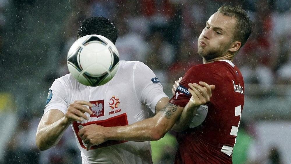 Pohled bookmakerů je zkreslený. Favoritem je Polsko, varuje expert