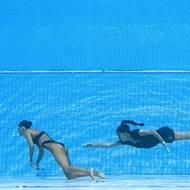 Plavkyni Anitu Alvarezovou museli na mistrovství světa v Budapešti zachraňovat z bazénu.