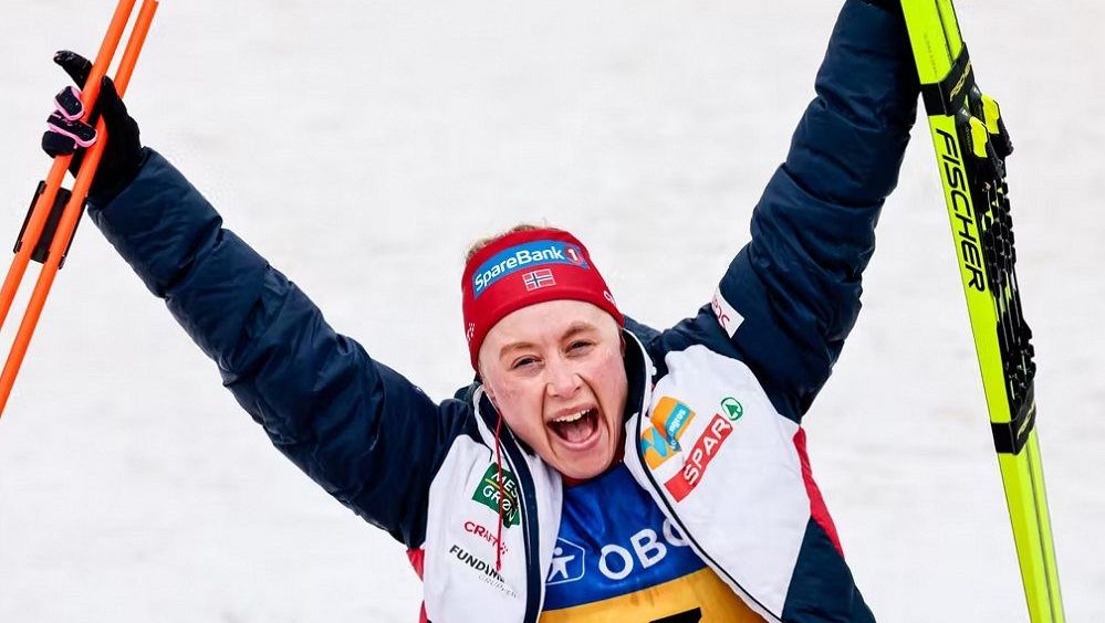 Ženskou premiéru na 50 km v SP vyhrála norská lyžařka Hagaová