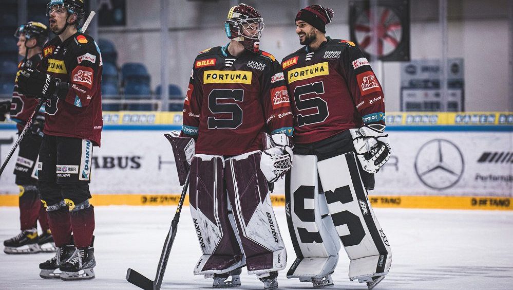 V Rusku se za play off odměnil autem, ve Spartě si Kovář musí přečíst smlouvu. Jak to má s nároďákem?