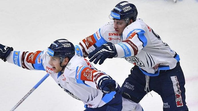 Když bylo nejhůř, vzpomněl si na tátu. Vedení 3:0 v hokeji je jako Csaplárova past, řekl Augusta
