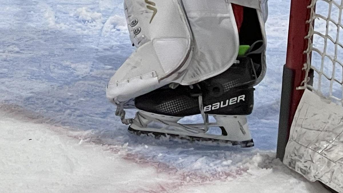 Dřív byste za brusle s přezkami sklidili posměch, teď se v nich hraje NHL