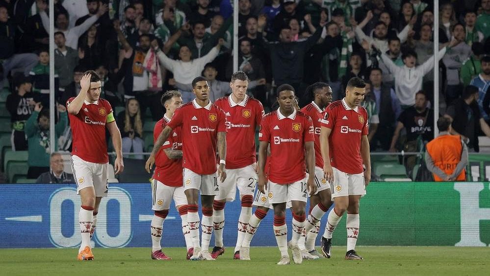 Další stopa Kataru v Premier League? Syn bývalého premiéra nabídl za Manchester United pět miliard liber