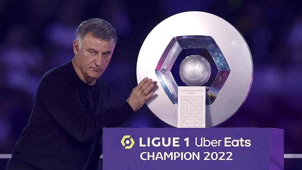Trenér fotbalistů PSG byl zadržen v kauze údajných rasistických výroků