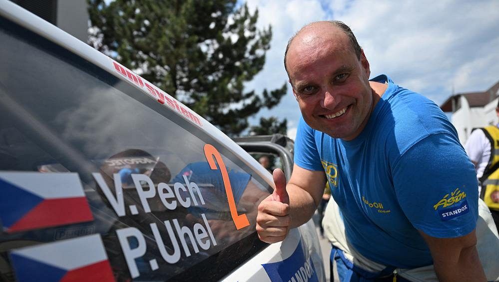Pech vyhrál popáté Rallye Hustopeče, domácí šampionát vede Kopecký