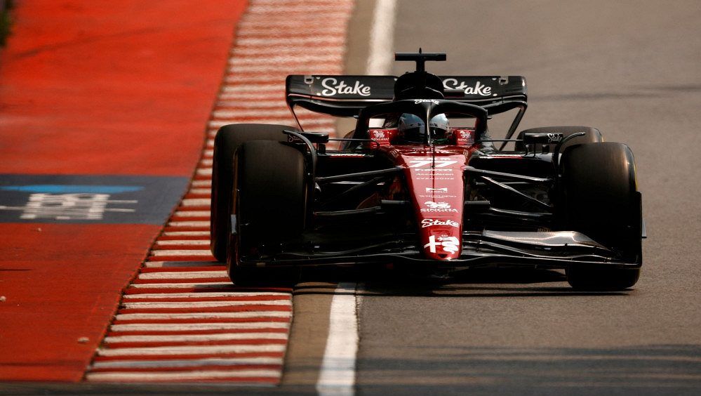 První trénink F1 v Kanadě trval tři minuty, nejrychlejší čas stihl zajet Botttas