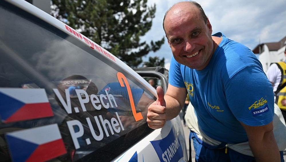 První etapu Bohemia rallye vyhrál Pech, Kopecký je druhý