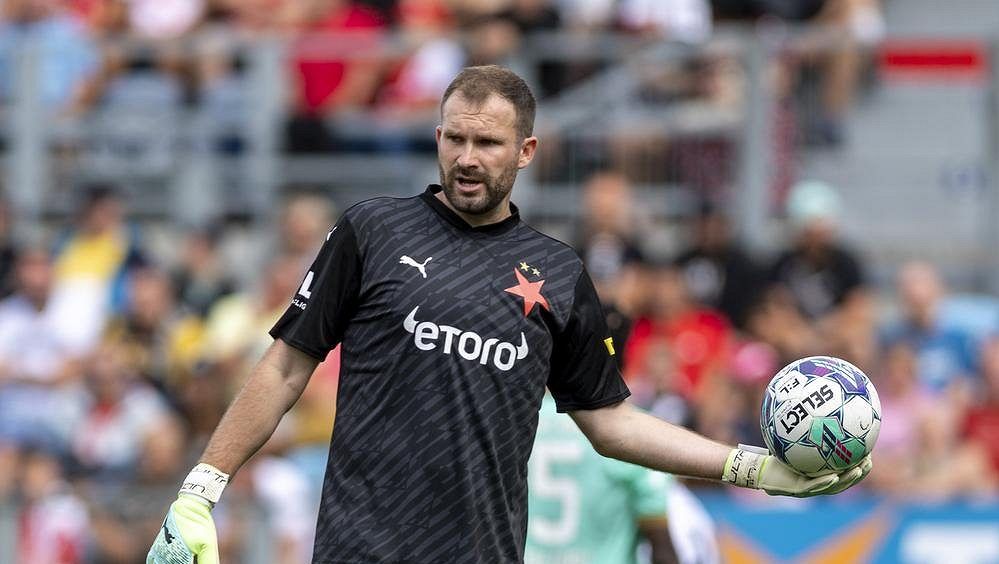 Kolářovy chyby? K fotbalu to patří, říká bývalý trenér Slavie. Brankářskou jedničku by neměnil