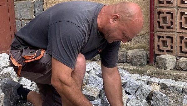 To jste dlaždiči? Jste aspoň sprostí? Bývalý slávista o současné profesi a trénování v pralese