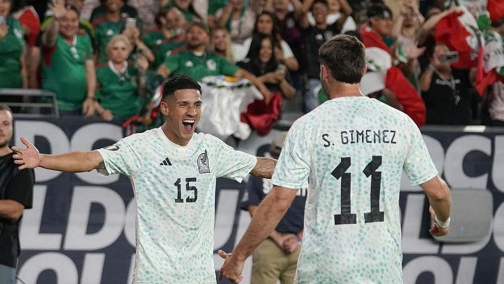 Rekordman Mexiko je na Zlatém poháru po výhře nad Haiti prvním čtvrtfinalistou