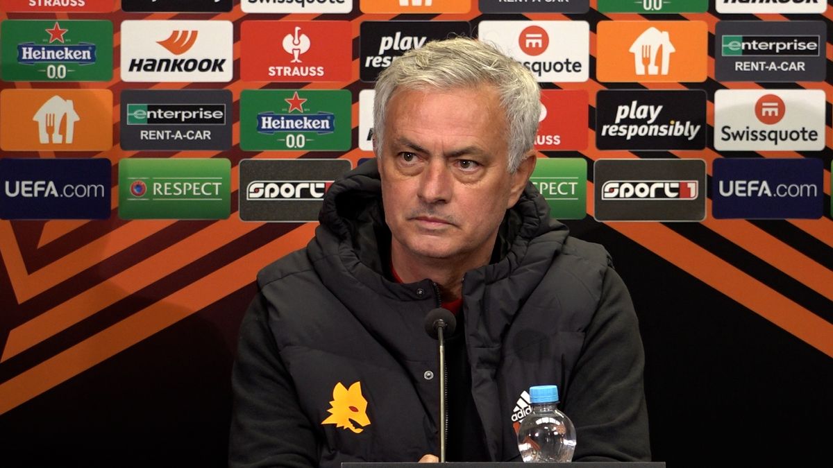 Mourinho bloudil v Edenu a rýpl si do rivala: Přátelák na Slavii? Ani náhodou