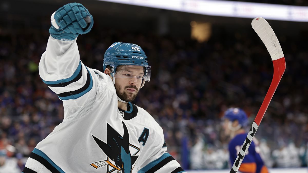 Hertlova paráda! Český útočník se v NHL blýskl hattrickem