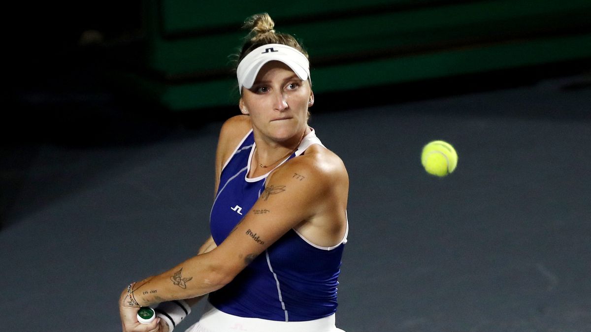Po týdnu šílenství aspoň setík. Vondroušová větru či dešti neporučila, do Sevilly ale letí s lepším pocitem