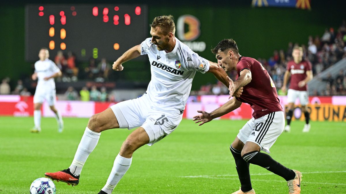 Komise rozhodčích má jasno: Chorý měl být na Spartě vyloučen, gól Slavie správně neplatil