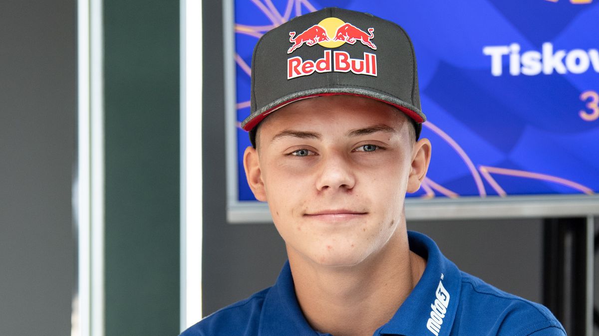 Salač zajel ve Valencii po problémech s motorem 22. čas v trénincích Moto2