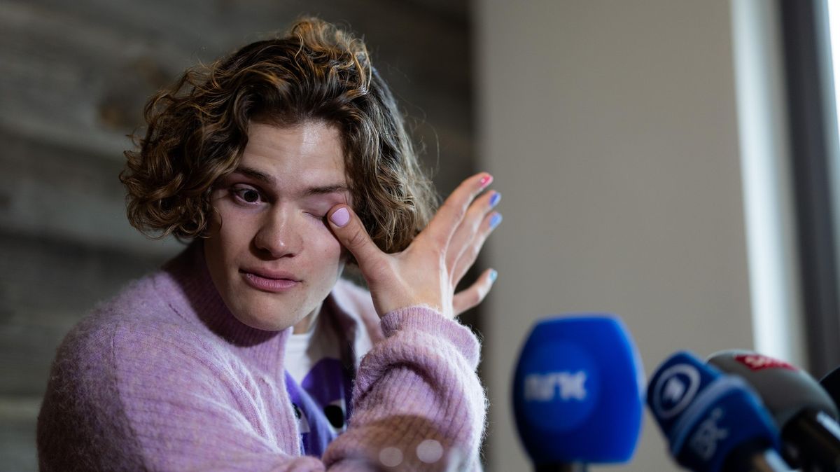 Bizarní návrat? Hvězdný lyžař s nalakovanými nehty přiživuje fámy