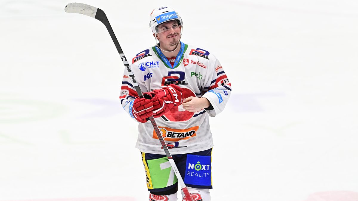 Nebýt křiku spoluhráče, hattrick nemá. McDavid ze mě nebude, tvrdí pardubický hrdina