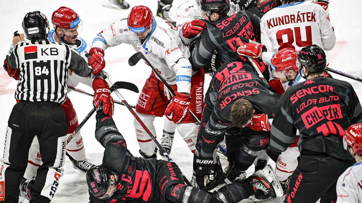 Emoce na Spartě, bitka 37 hráčů! Chtěli jsme Třinec porazit se vším všudy, líčí Chlapík
