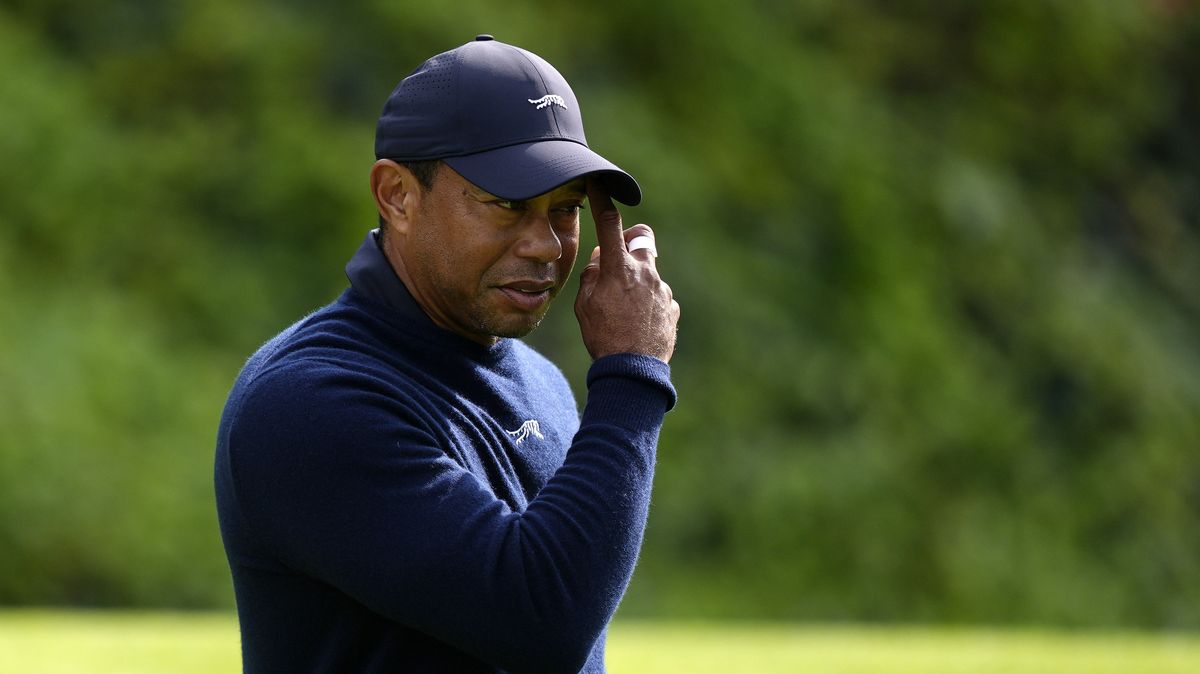 Woods kvůli nemoci odstoupil ve druhém kole z vlastního turnaje PGA Tour